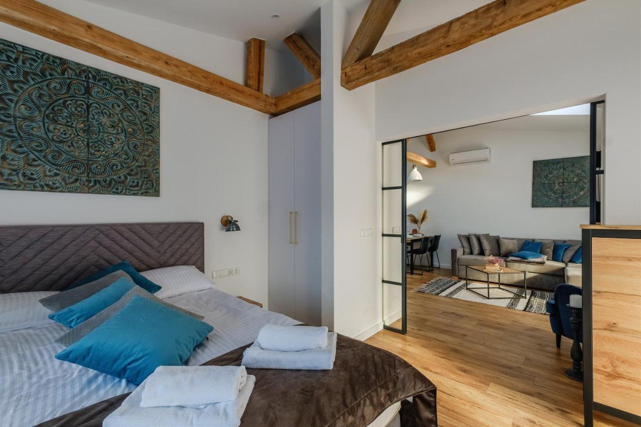 Rezydencja Ornak 5 - Stylowe Apartamenty Z Balkonami I Jacuzzi, 5 Min Pieszo Do Krupowek, Izby Podhalanskie Zakopane Exterior photo