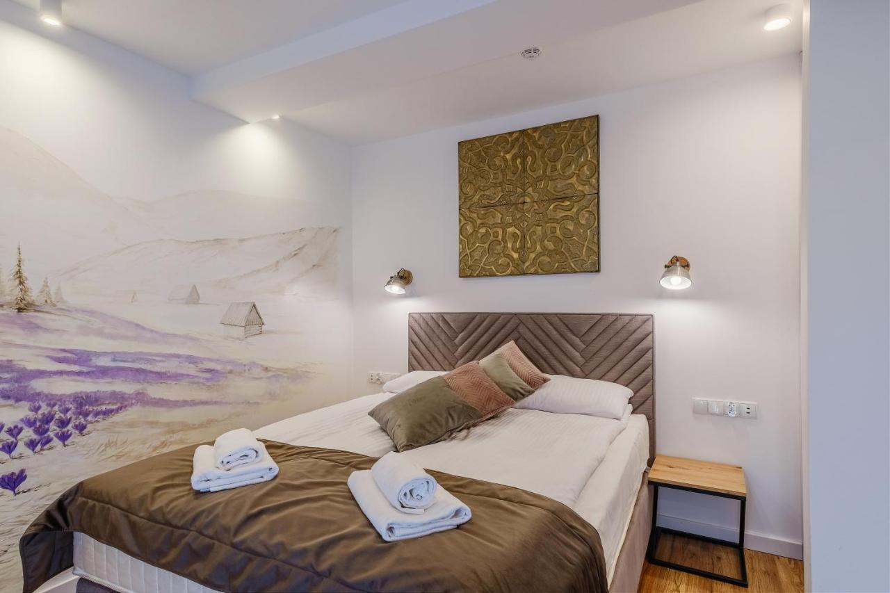 Rezydencja Ornak 5 - Stylowe Apartamenty Z Balkonami I Jacuzzi, 5 Min Pieszo Do Krupowek, Izby Podhalanskie Zakopane Exterior photo