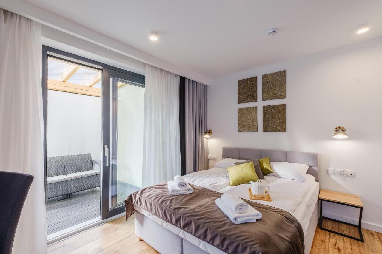 Rezydencja Ornak 5 - Stylowe Apartamenty Z Balkonami I Jacuzzi, 5 Min Pieszo Do Krupowek, Izby Podhalanskie Zakopane Exterior photo
