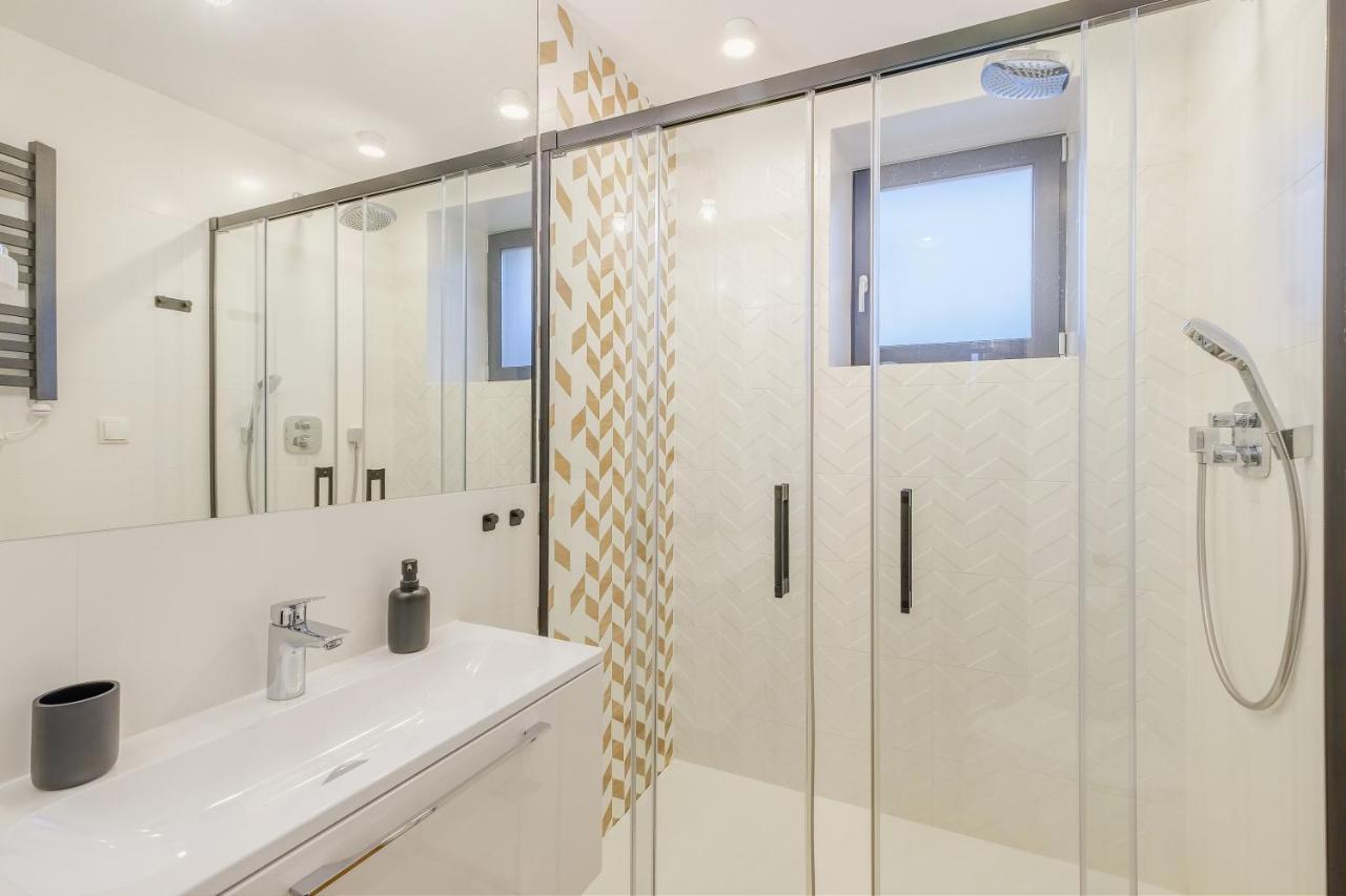 Rezydencja Ornak 5 - Stylowe Apartamenty Z Balkonami I Jacuzzi, 5 Min Pieszo Do Krupowek, Izby Podhalanskie Zakopane Exterior photo