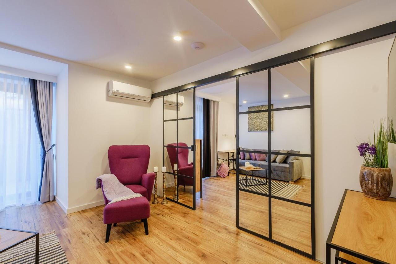 Rezydencja Ornak 5 - Stylowe Apartamenty Z Balkonami I Jacuzzi, 5 Min Pieszo Do Krupowek, Izby Podhalanskie Zakopane Exterior photo