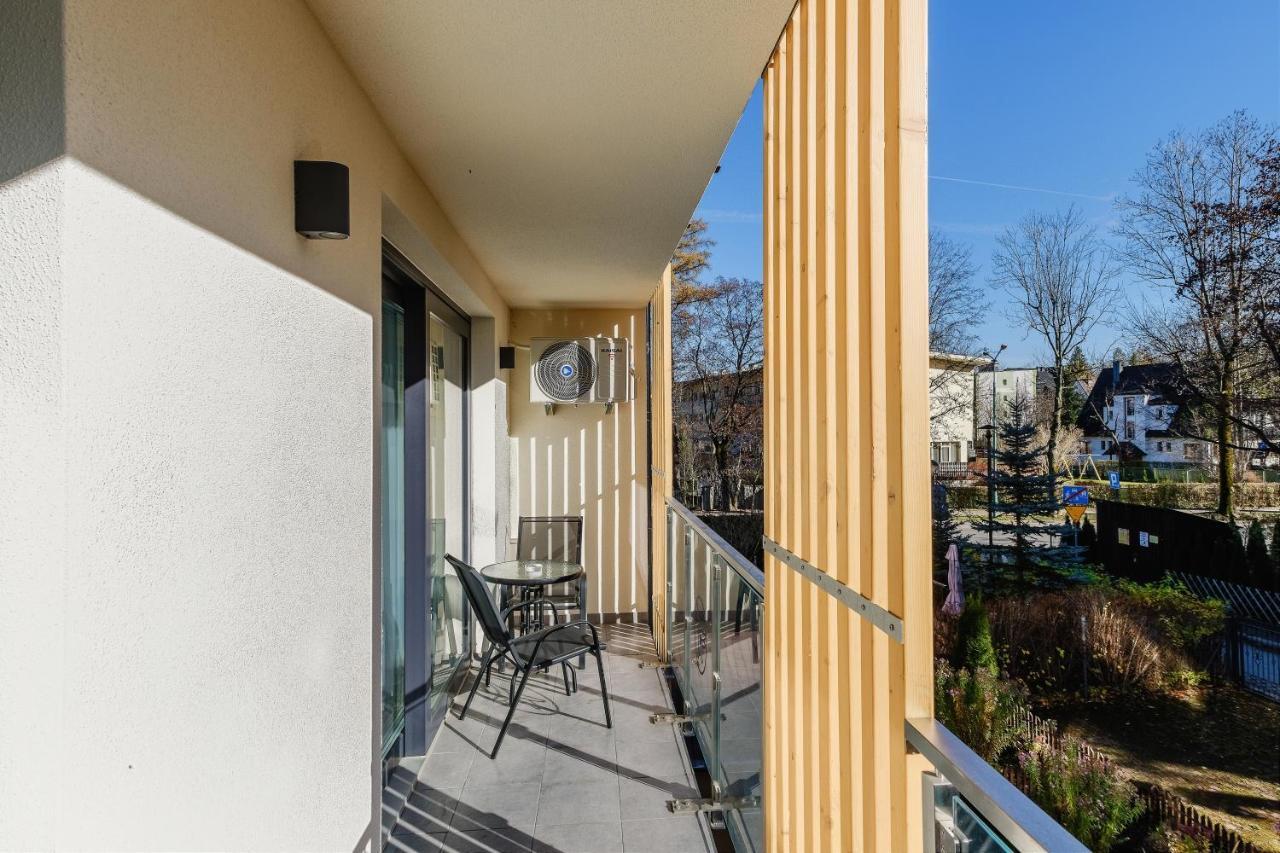 Rezydencja Ornak 5 - Stylowe Apartamenty Z Balkonami I Jacuzzi, 5 Min Pieszo Do Krupowek, Izby Podhalanskie Zakopane Exterior photo